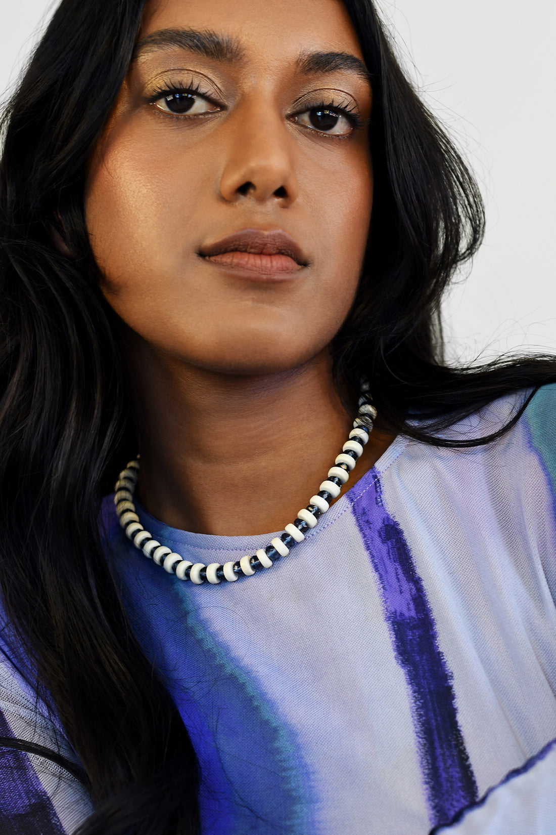 Origins Short Zebra Necklace - IVORY/BLUE