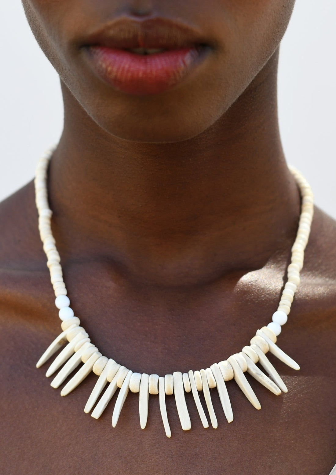 Short Wooden Origin Necklace - WHITE/IVORY