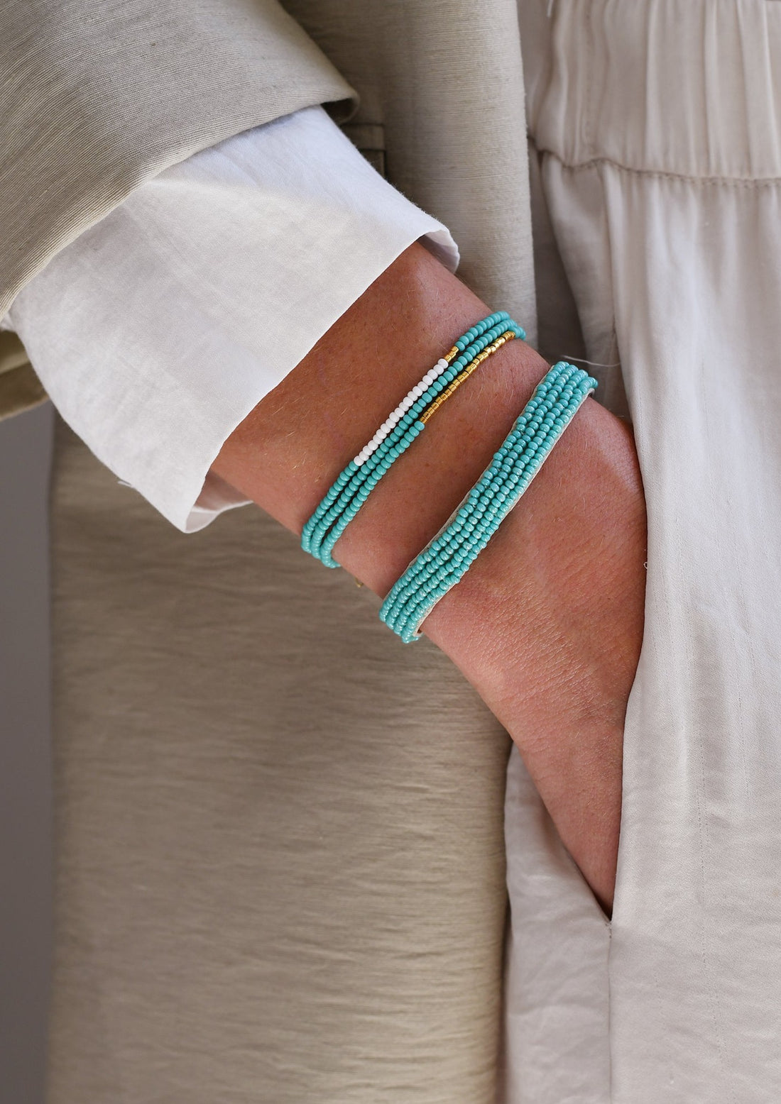 Adjustable Leather Bracelet - TURQUOISE