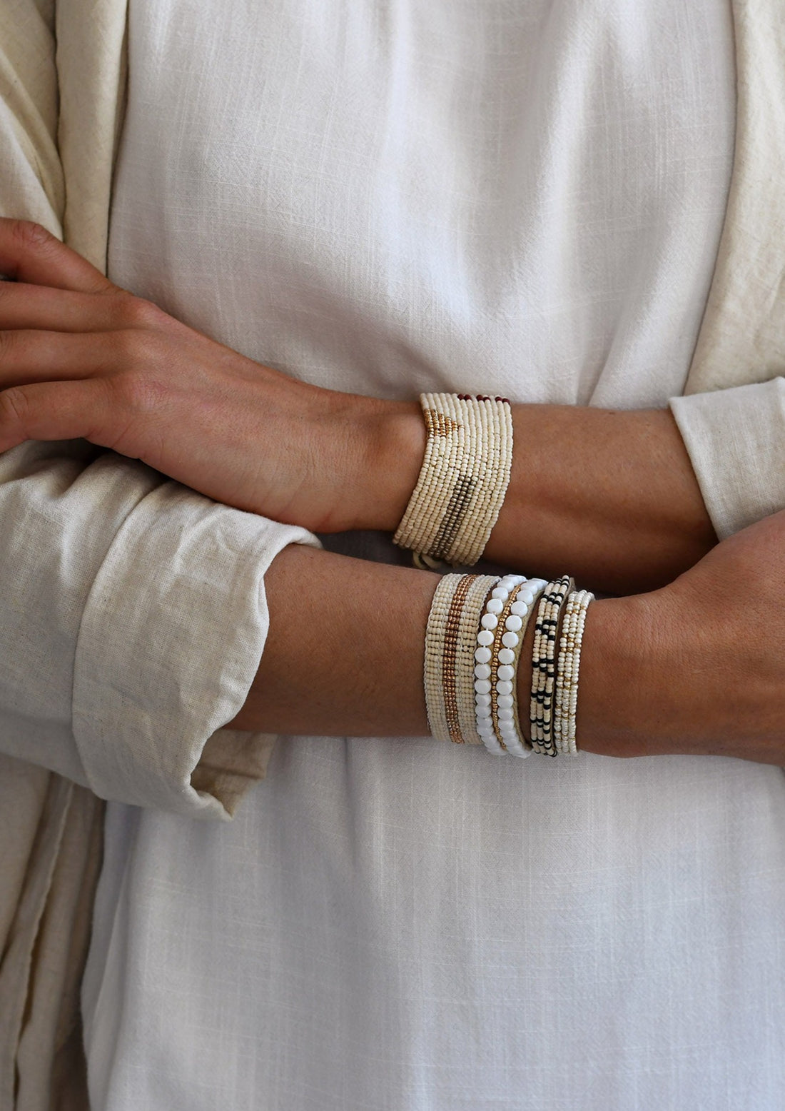 Narrow Pembetatu Leather Cuff