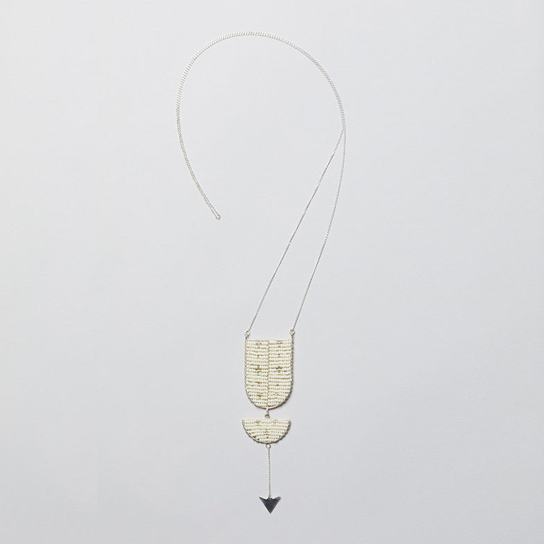 Neema Necklace - OFF WHITE/SILVER