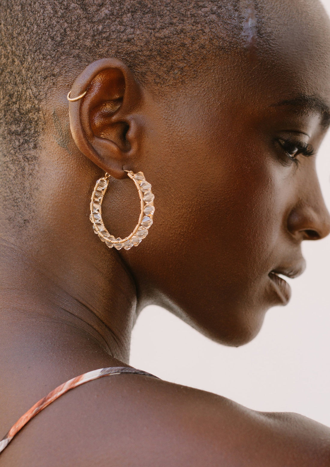Medium Woven Crystal Hoops - HONEY