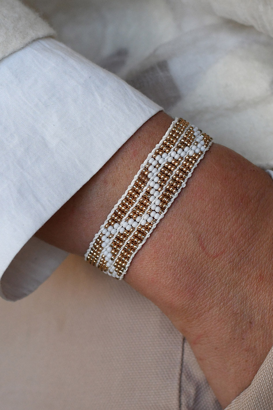 Narrow Zigzag Warrior Bracelet - GOLD/WHITE