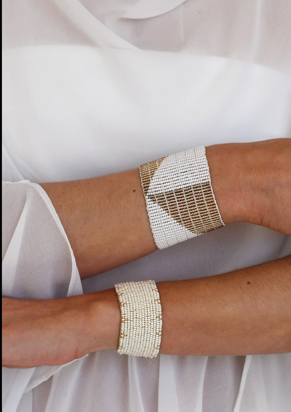 Narrow 3 Dot Triangle Leather Bracelet - PEARL