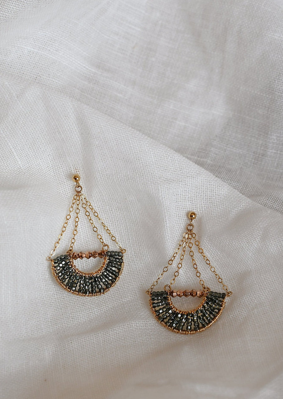 Olakira Half Moon Earrings - SHINY GRAPHITE/GOLD